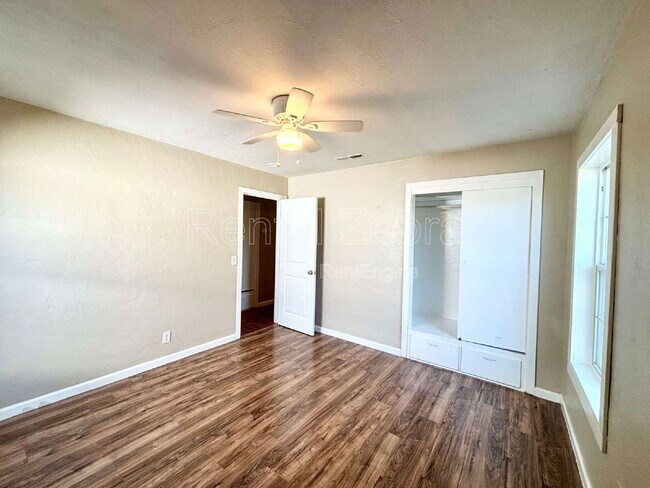 Building Photo - 1531 Marguerite St