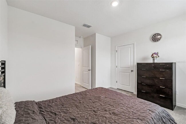 Building Photo - 5667 Chorleywood Ln