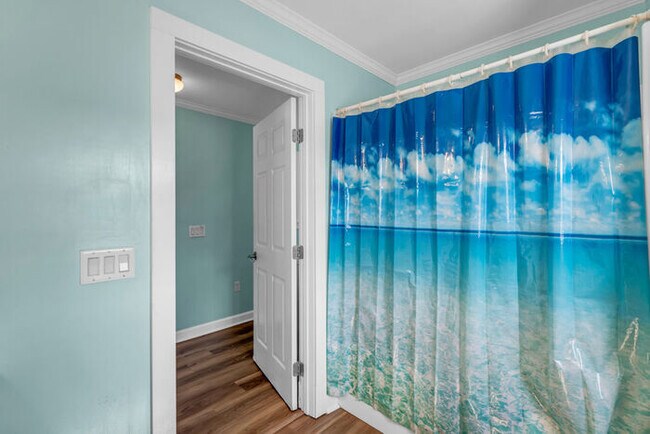 Building Photo - 171 Paradise Ave