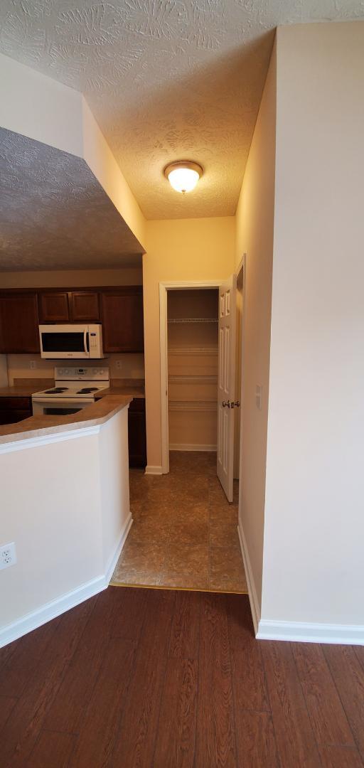 Building Photo - 1007 Wells Way