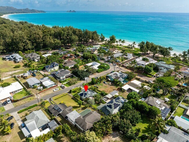 Building Photo - 41-020 Ehukai St