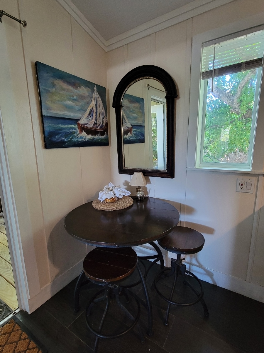 Breakfast Nook - 700 Amelia St