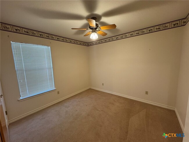Building Photo - 1530 Eastridge Pkwy