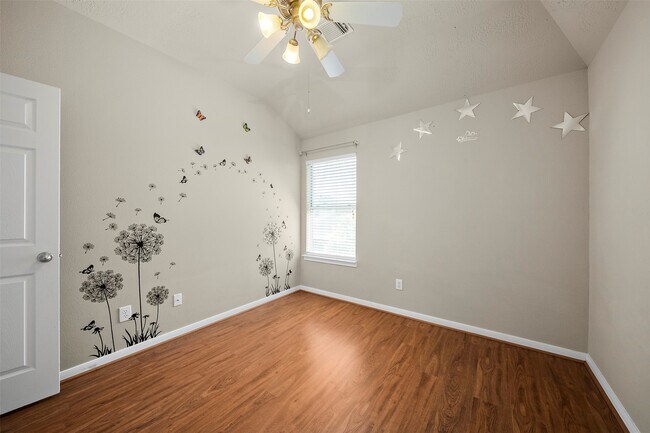 Building Photo - 13907 Normandy Ct