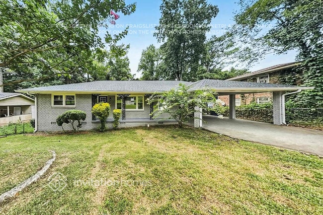 Building Photo - 2813 Battlecrest Dr