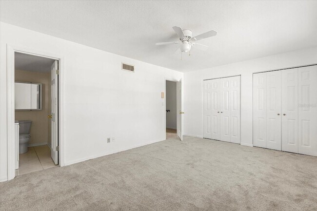 Building Photo - 2250 S Palmetto Ave
