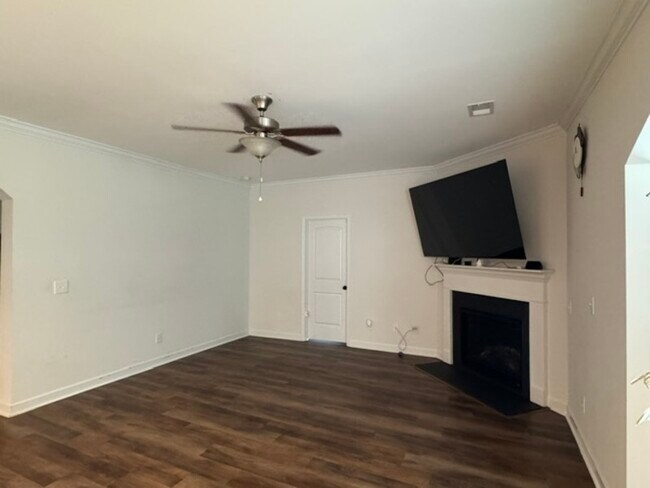 Building Photo - 563 Malachite Ln