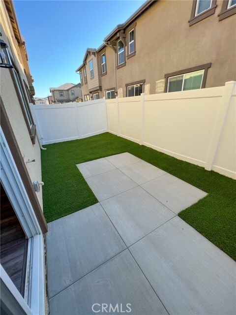 Building Photo - 40636 Birchfield Dr