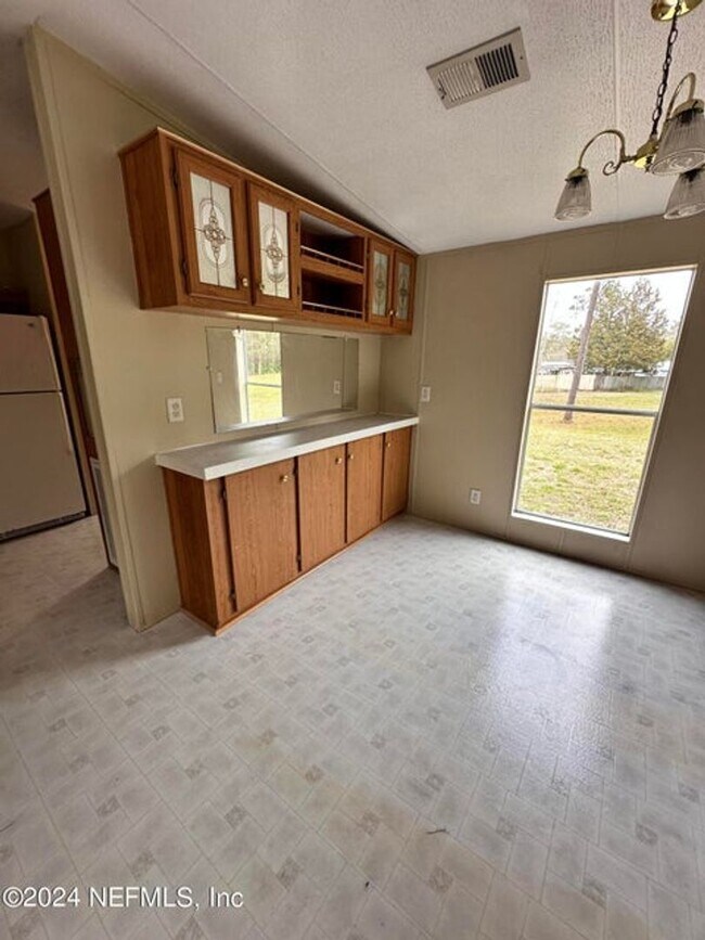 Building Photo - Welcome Home