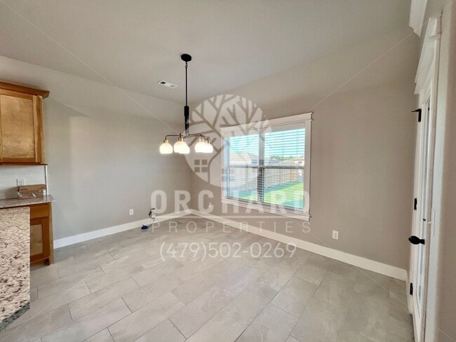 Building Photo - Single Family Home- Well-Sought After Well...