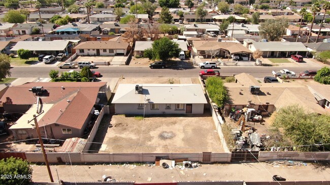 Building Photo - 3336 W Turney Ave