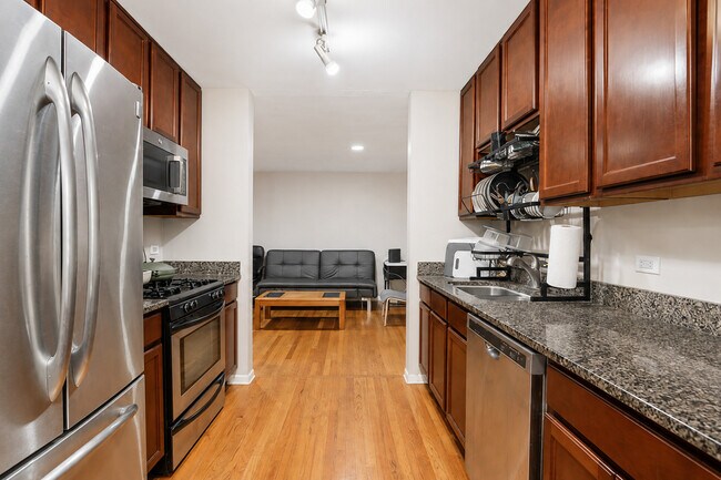 Building Photo - 2147 Ridge Ave