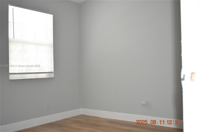 Building Photo - 2908 Edgehill Ln