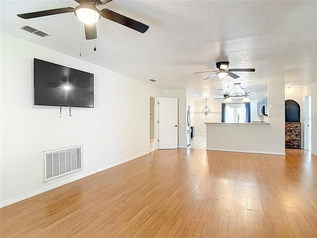 Building Photo - 111 Colomba Rd