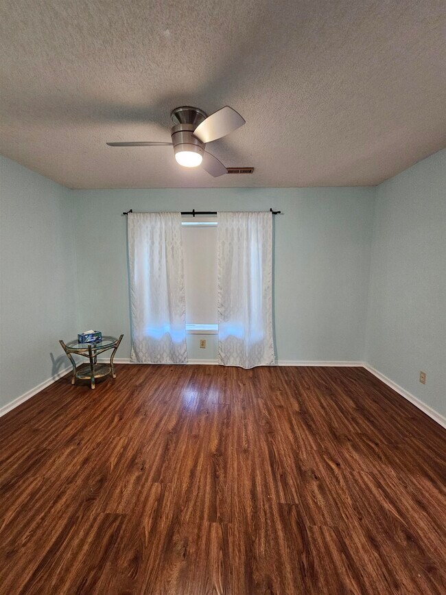 Building Photo - 4489 Little River Inn Ln