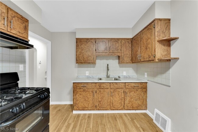 Building Photo - 21440 Fuller Ave