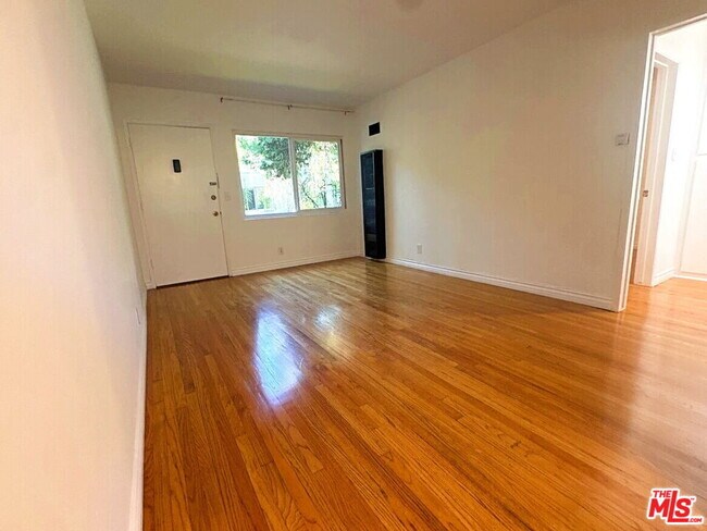 Building Photo - 110 S Rampart Blvd