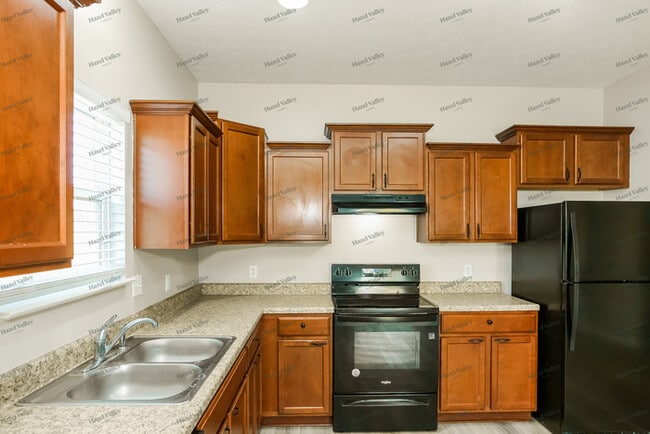 Building Photo - 2518 Apple Tree Ln