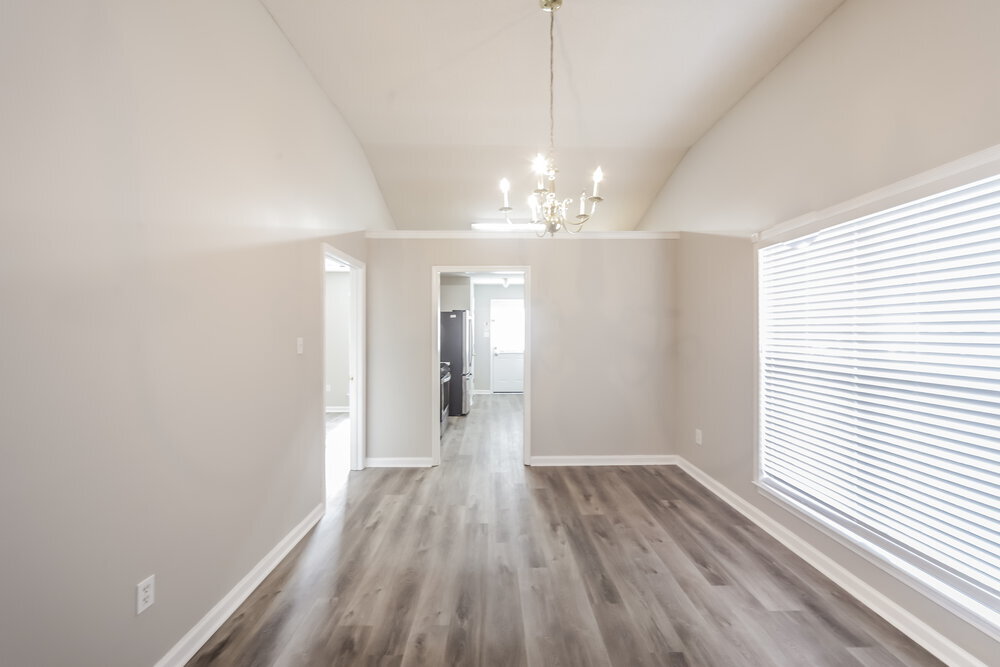 Building Photo - 923 Remington Cove