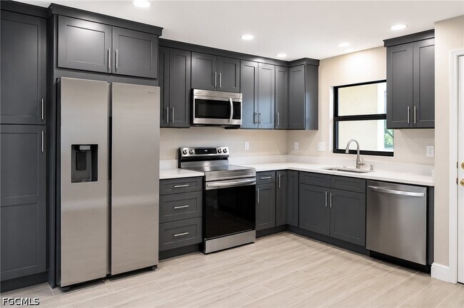 Building Photo - 16341 Dublin Cir