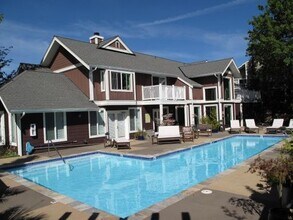 Building Photo - Contemporary, Clean Condo at Veridian Cove!! Available 7/10/2026!
