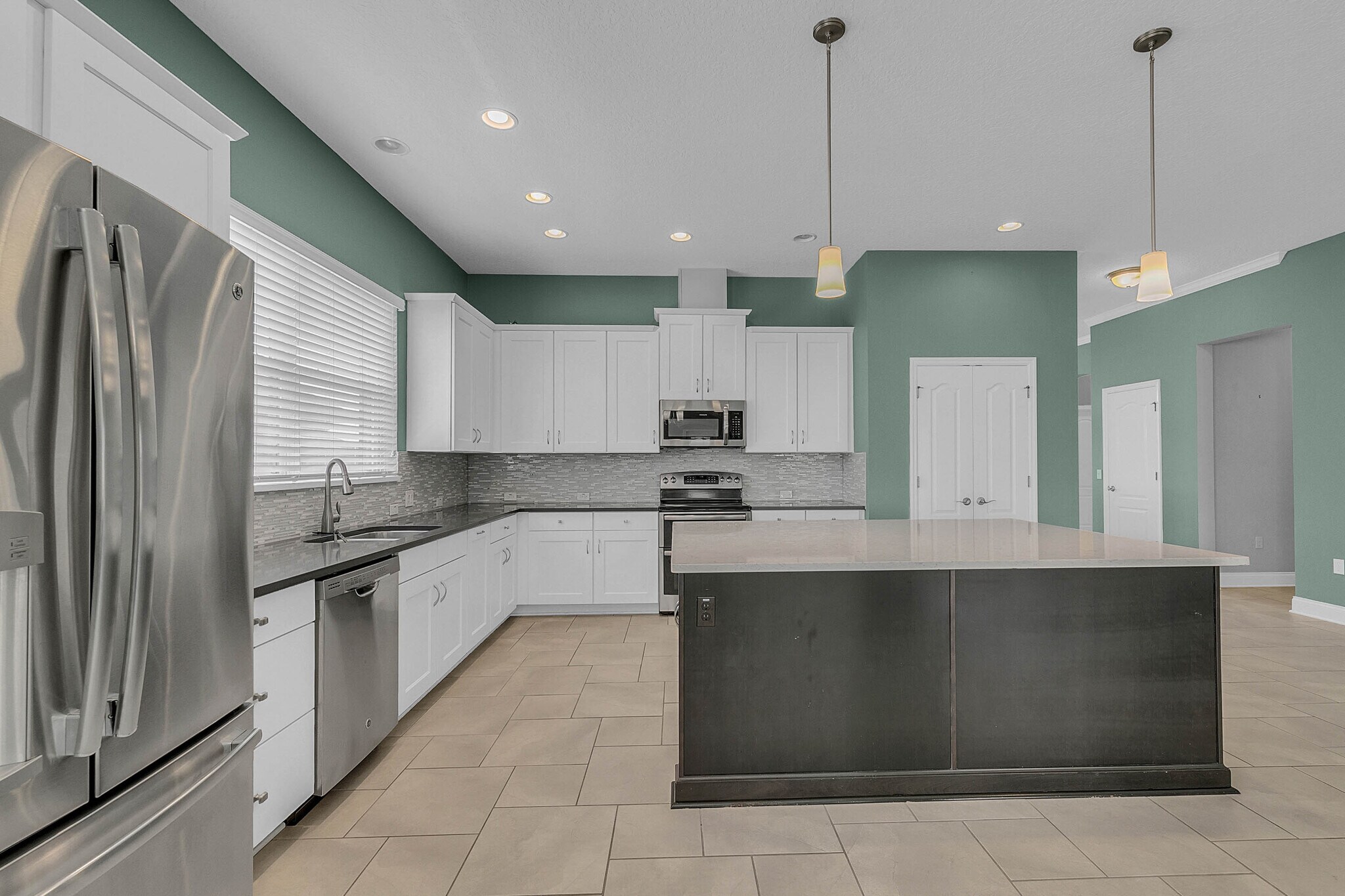 Building Photo - 16413 Good Hearth Blvd