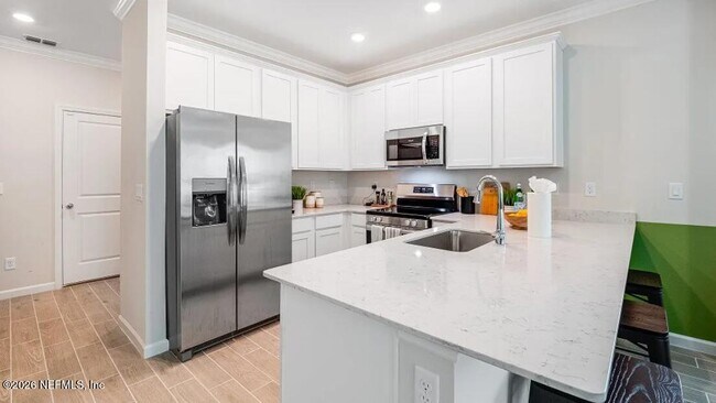 Building Photo - 146 Hubbard Bnd