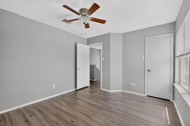 Building Photo - 13528 Briarcreek Loop