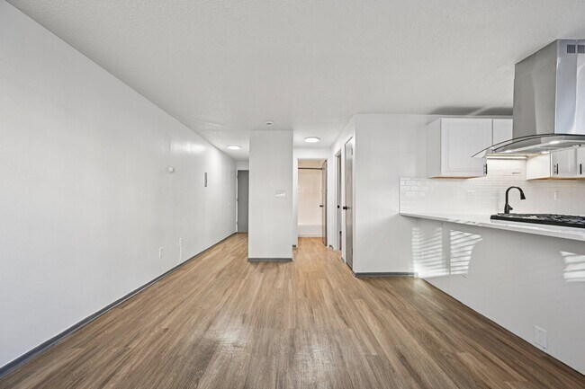 13-web-or-mls-1545 Quitman St Unit 7-S1612-007 - The Sloan