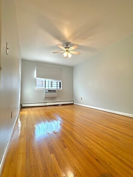 Building Photo - 7534 113th St