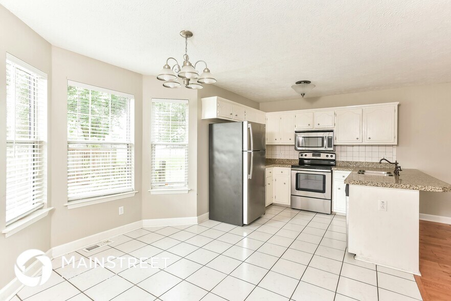Building Photo - 610 Hogan Dr