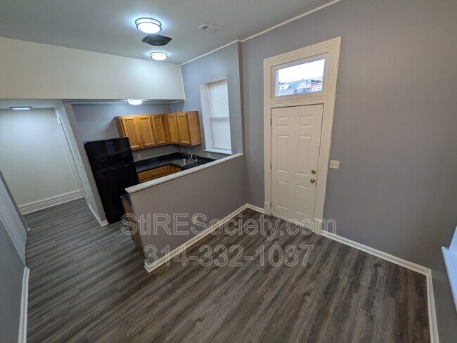 Building Photo - 2012 Oregon Ave