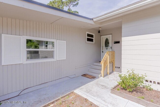 Building Photo - 5640 Coppedge Ave
