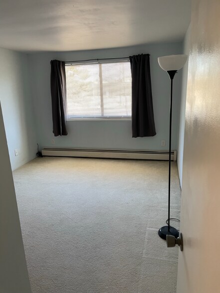 Building Photo - 1 Lancelot Court