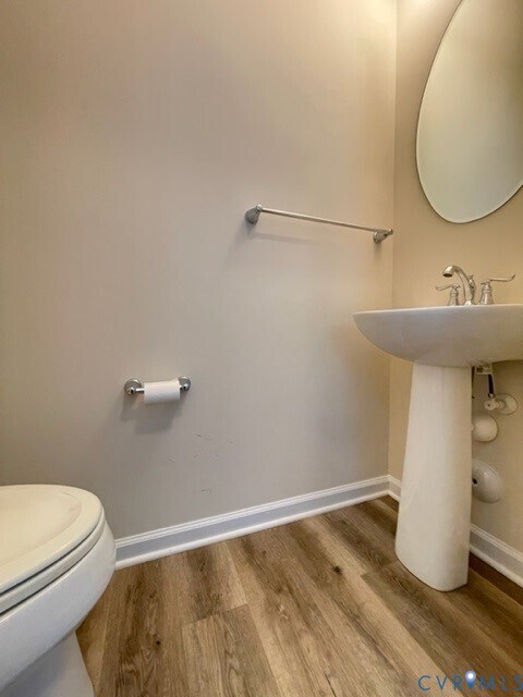 Building Photo - 8107 Creekside Village Dr