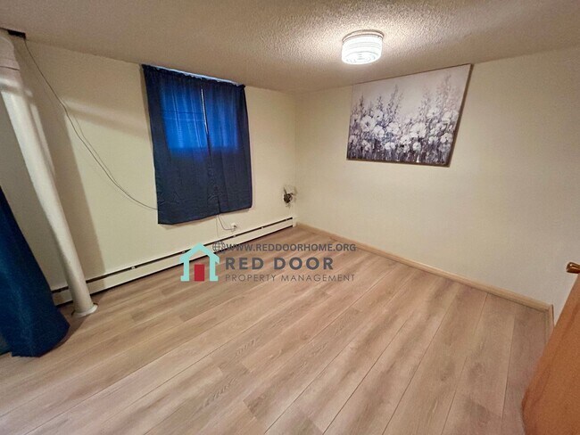 Building Photo - 3115 8th Ave N