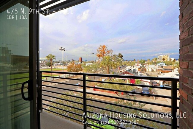 Building Photo - Charming Furnished One Bedroom in Downtown...