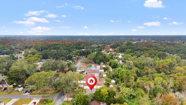 Building Photo - Beautiful 3bdrm/2bath home with attached garage and large yard $1,595.00 ** Ready Now** MOVE IN B...