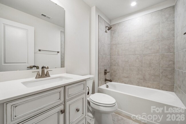 Building Photo - 1310 Gleason Wy