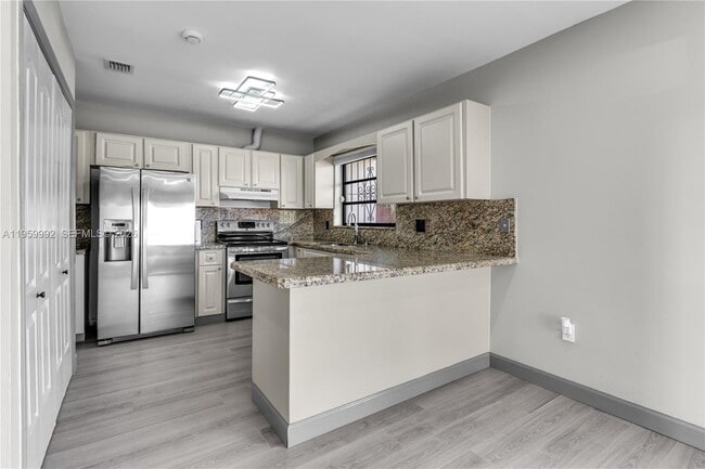 Building Photo - 13755 SW 23rd Terrace