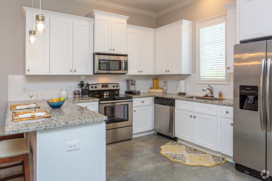 The Cottage at East Broussard 101 Norcross Dr Lafayette LA 70508