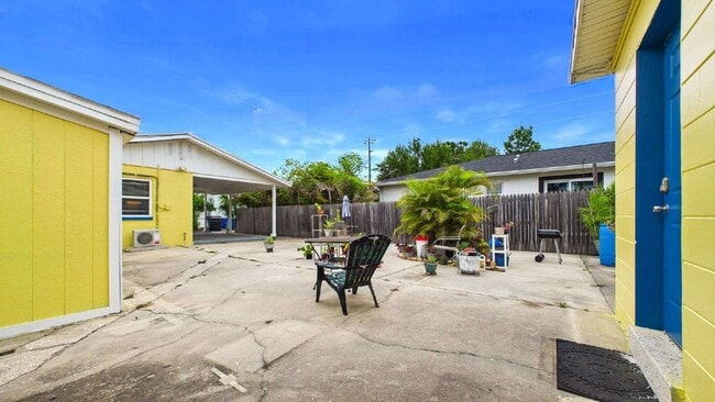 Building Photo - 3815 1st Ave N