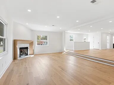 Building Photo - 205 Gatone Dr