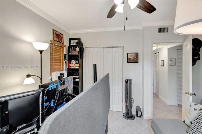 Building Photo - 45 Antilla Ave