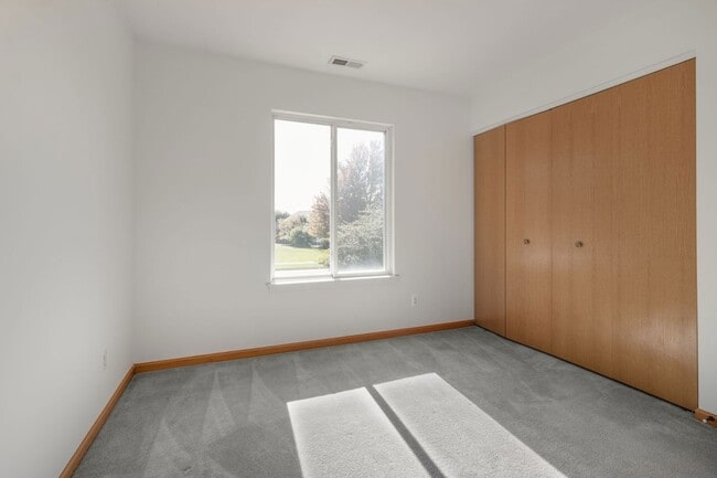 Building Photo - 21419 Frost Ct