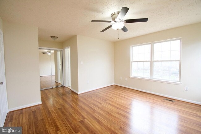 Building Photo - 5026 Dorchester Cir