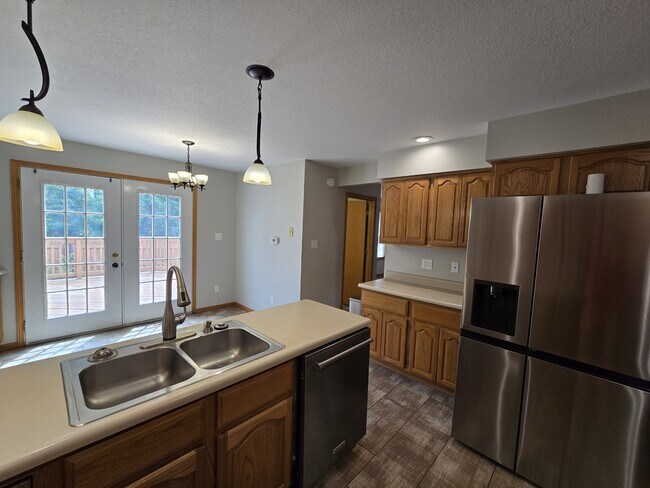 Building Photo - 4710 Donald Dr
