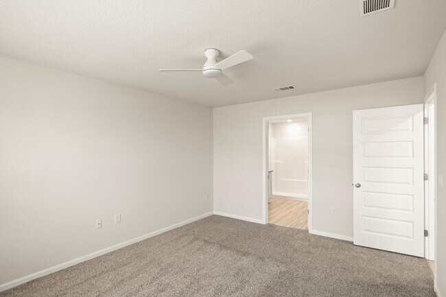 Building Photo - 924 Sandbar Loop