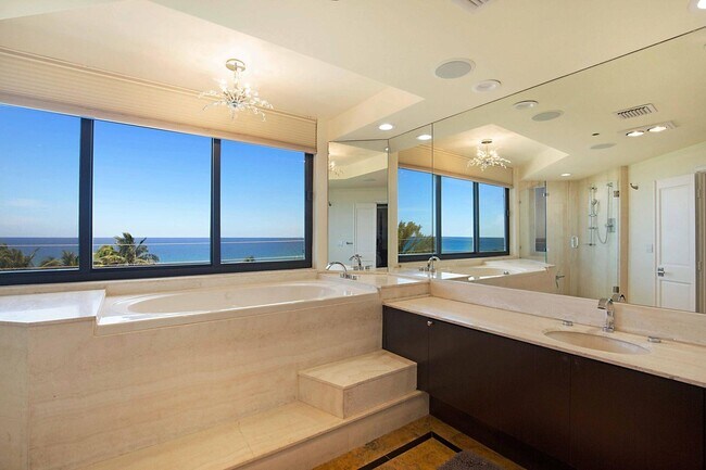 Building Photo - 2401 N Ocean Blvd