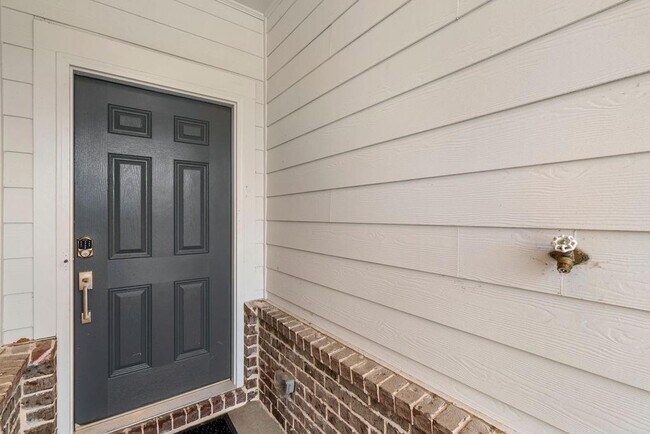 Building Photo - 420 Pt Pl Dr